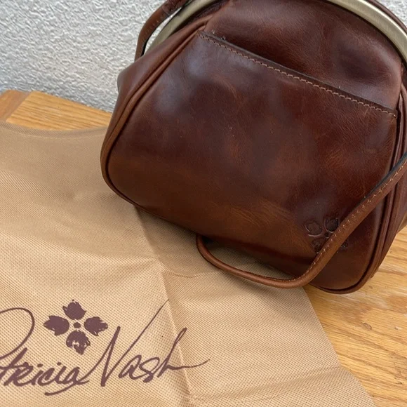 Patricia Nash crossbody - Picture 6 of 9